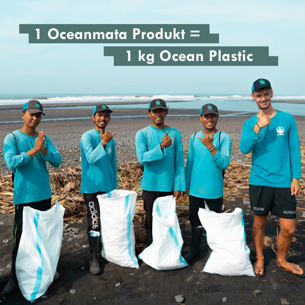 iPhone 12 mini Hülle 'TURTLE Family' - blau - nachhaltig – Ansicht 5