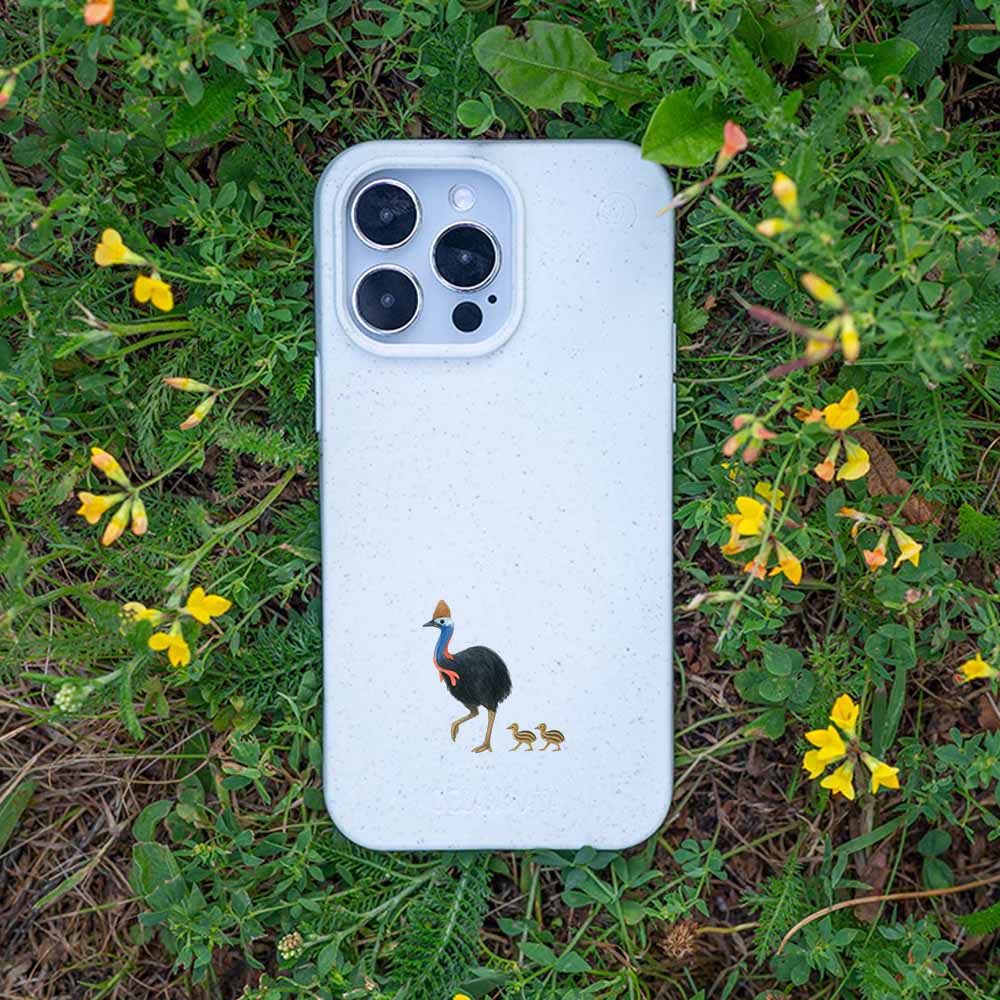 iPhone 16e/17e Hülle - Cassowary weiß - "CassowaryStroll" - nachhaltig