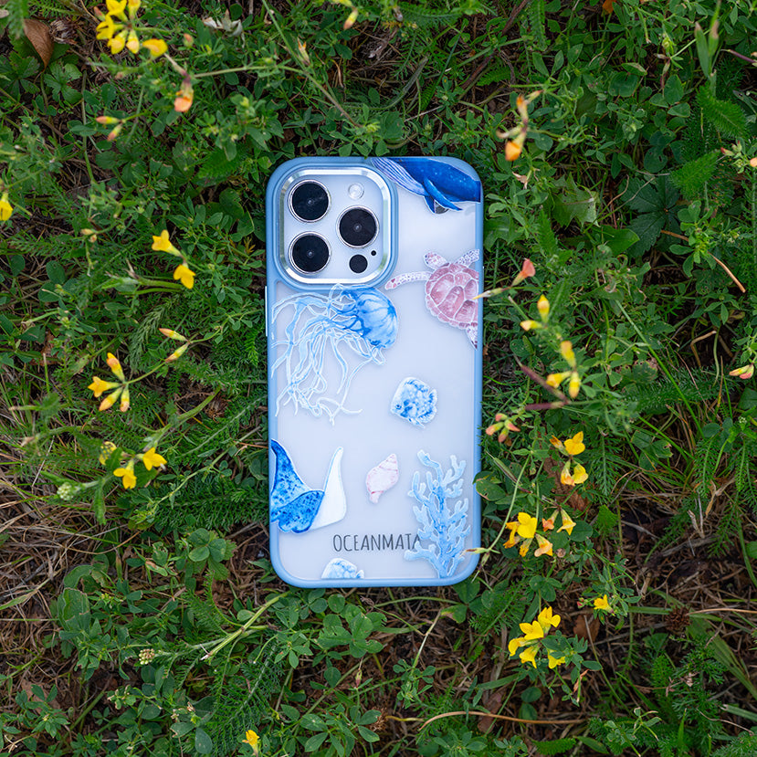iPhone 15 pro Hülle - Schildkröte bunt - "Turtle & Friends" - nachhaltig