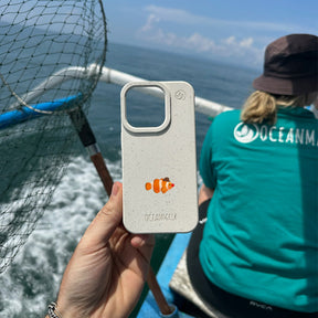 iPhone 16e Hülle - Clownfisch weiß - "Mr.Clown-Fish" - nachhaltig