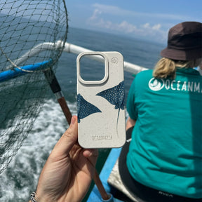 iPhone 16 pro max Hülle - Ray weiß - "RayDance" - nachhaltig