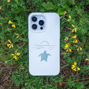 iPhone 14 Hülle - weiß - "Into the Sun" - nachhaltig