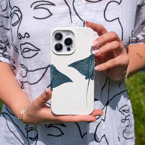 iPhone 12 pro / iPhone 12 Hülle - Ray weiß - "RayDance" - nachhaltig