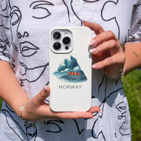 Biologisch abbaubare Handyhülle iPhone 16 Norway — kompostierbar — in der Hand