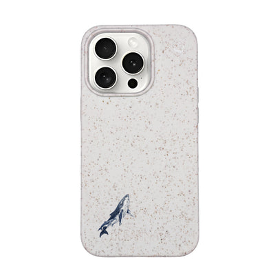 iPhone 15 pro Hülle - Buckelwal weiß - "OceanLullaby" - nachhaltig